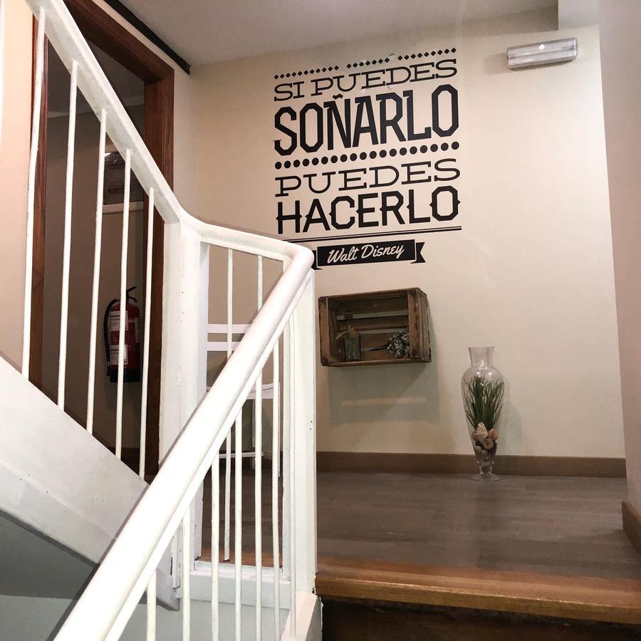 El Camino Urban Rooms Pamplona Luaran gambar