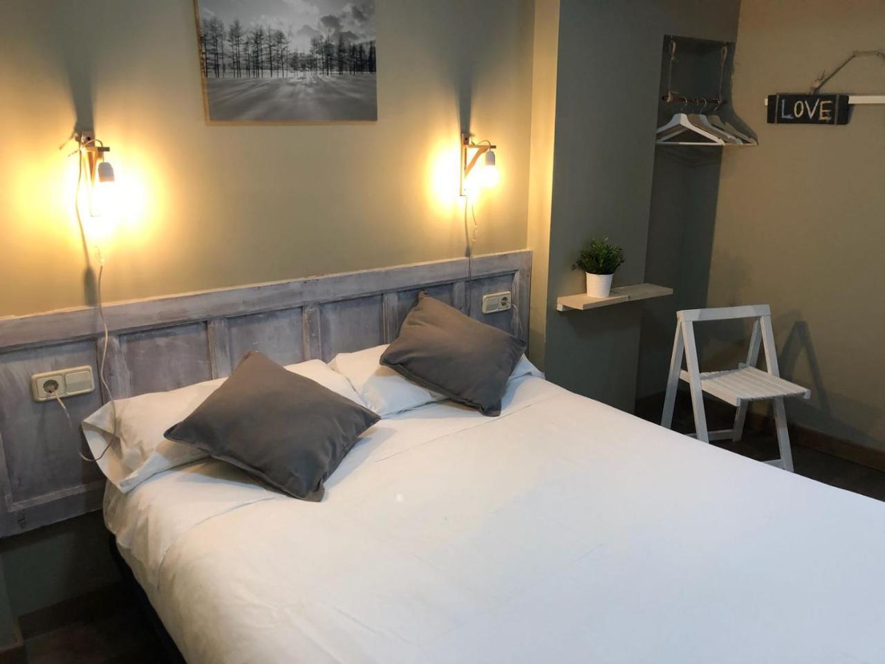 El Camino Urban Rooms Pamplona Luaran gambar