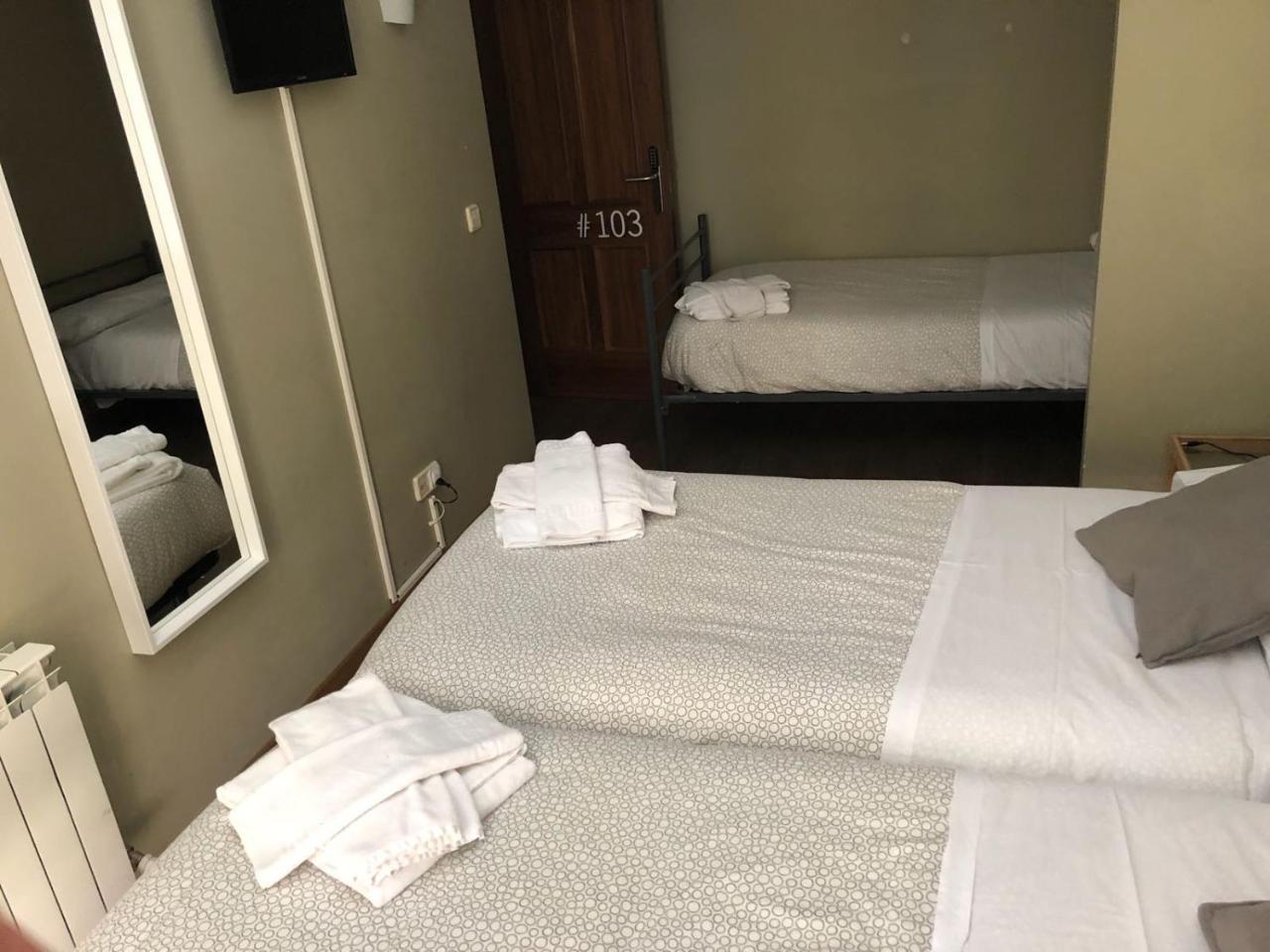 El Camino Urban Rooms Pamplona Luaran gambar