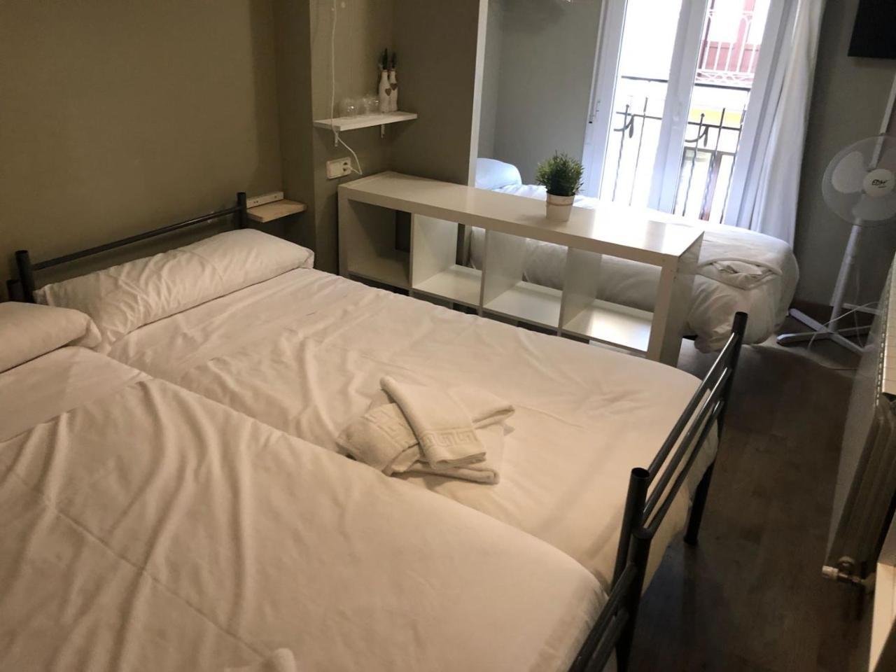 El Camino Urban Rooms Pamplona Luaran gambar